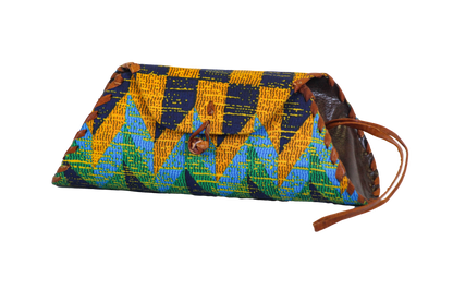 Moti Clutch - Valley